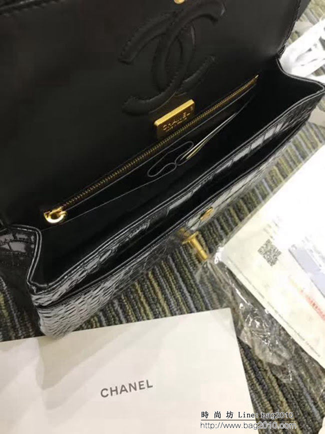 香奈兒CHANEL 黑色色A01112新款經典CF小牛皮壓花鱷魚紋時尚單肩鏈條口蓋包 DSC2098